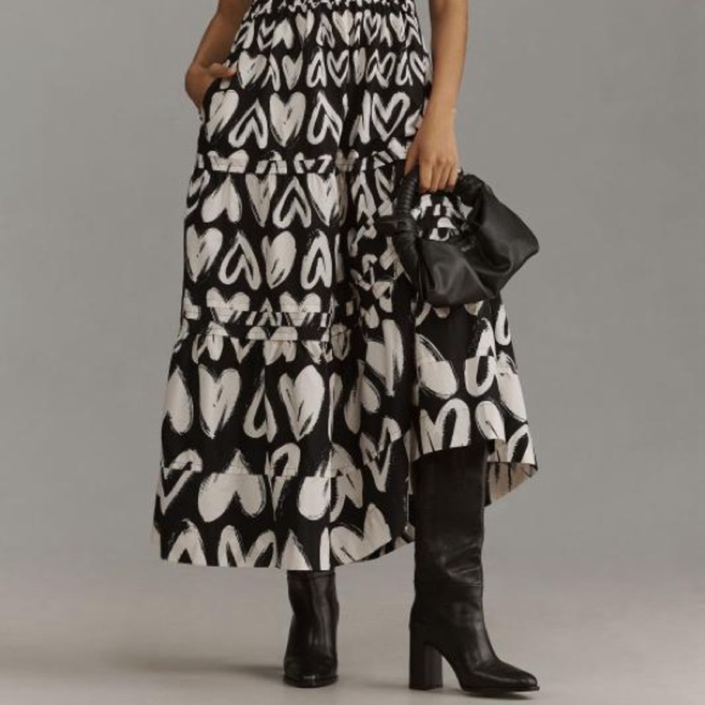 The Somerset Hearts Maxi Dress - Picture 8 of 14